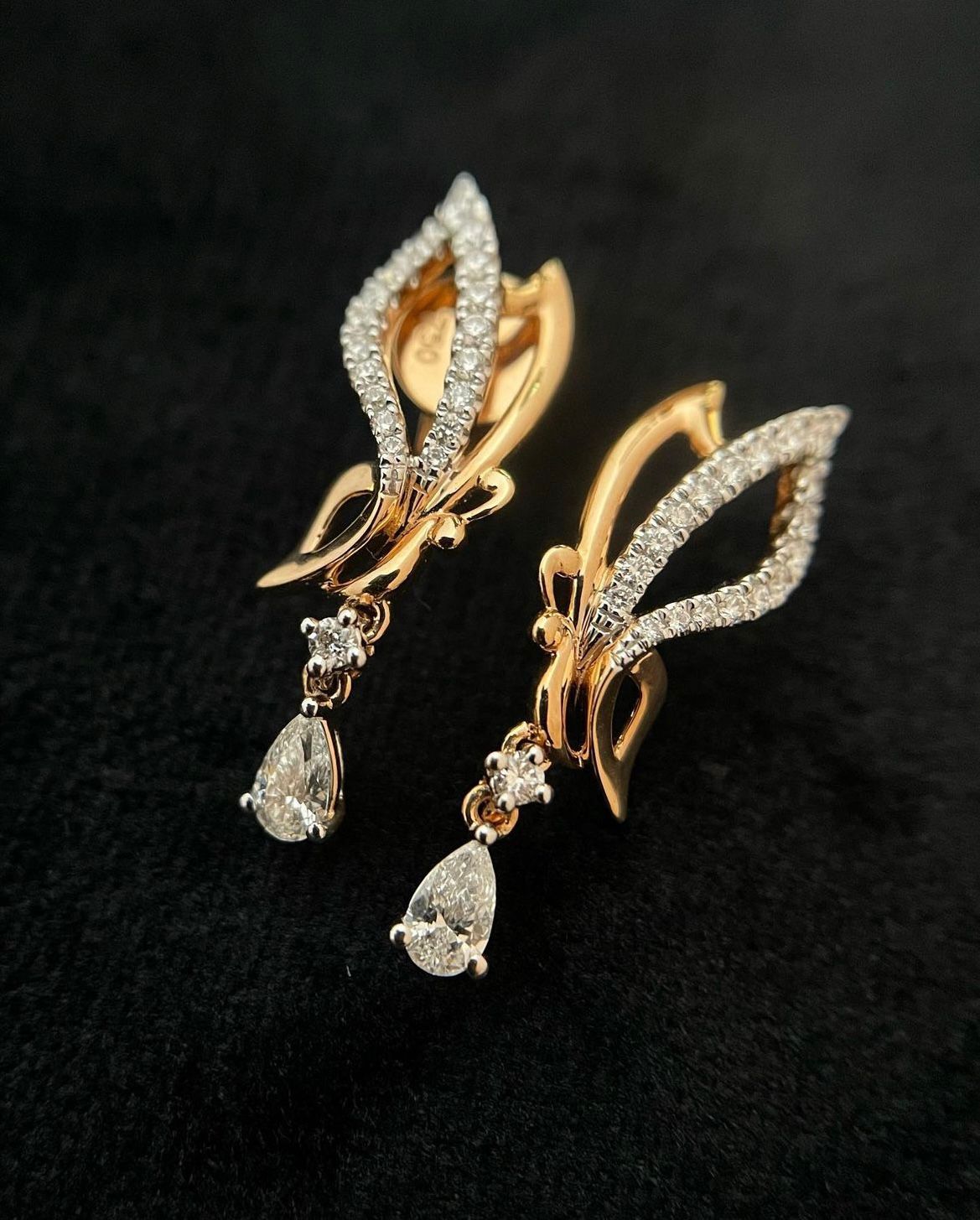 Butterfly Dangling Diamond Earring