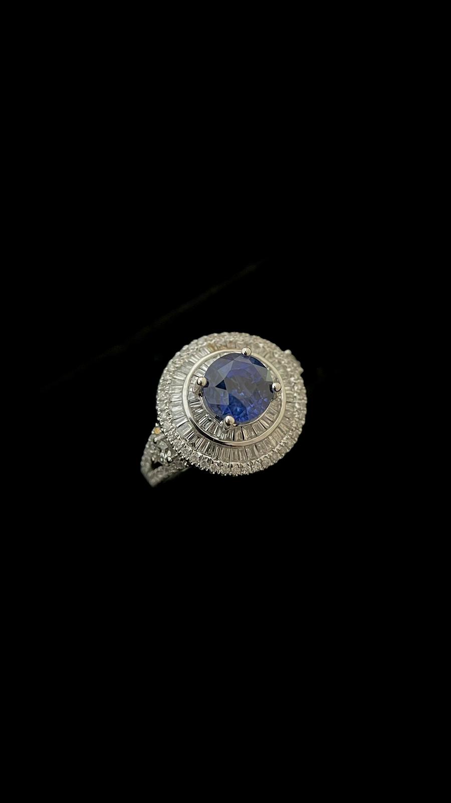 Sapphire Tapered Diamond Round Ring