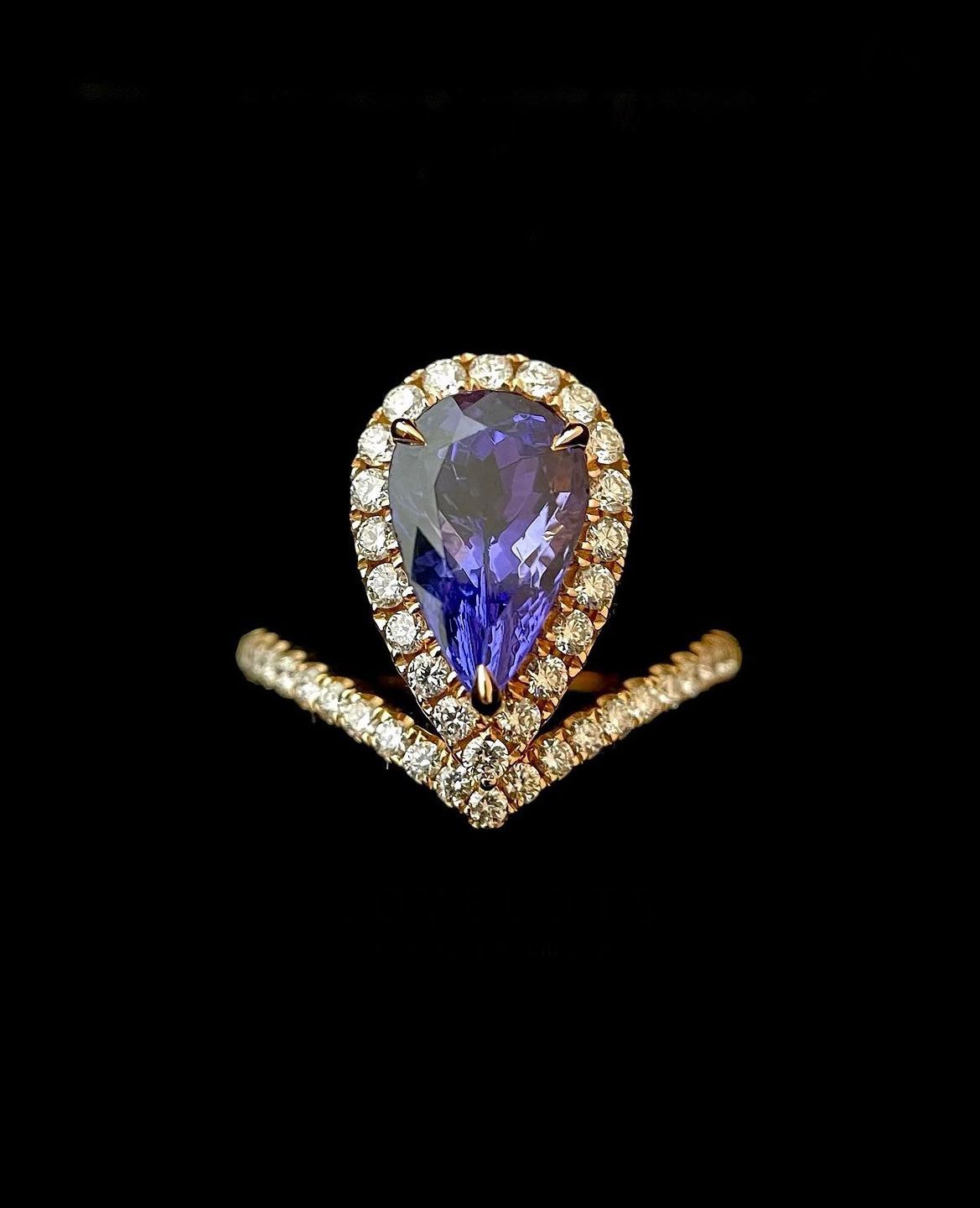 Tiara Tanzanite Diamond Ring