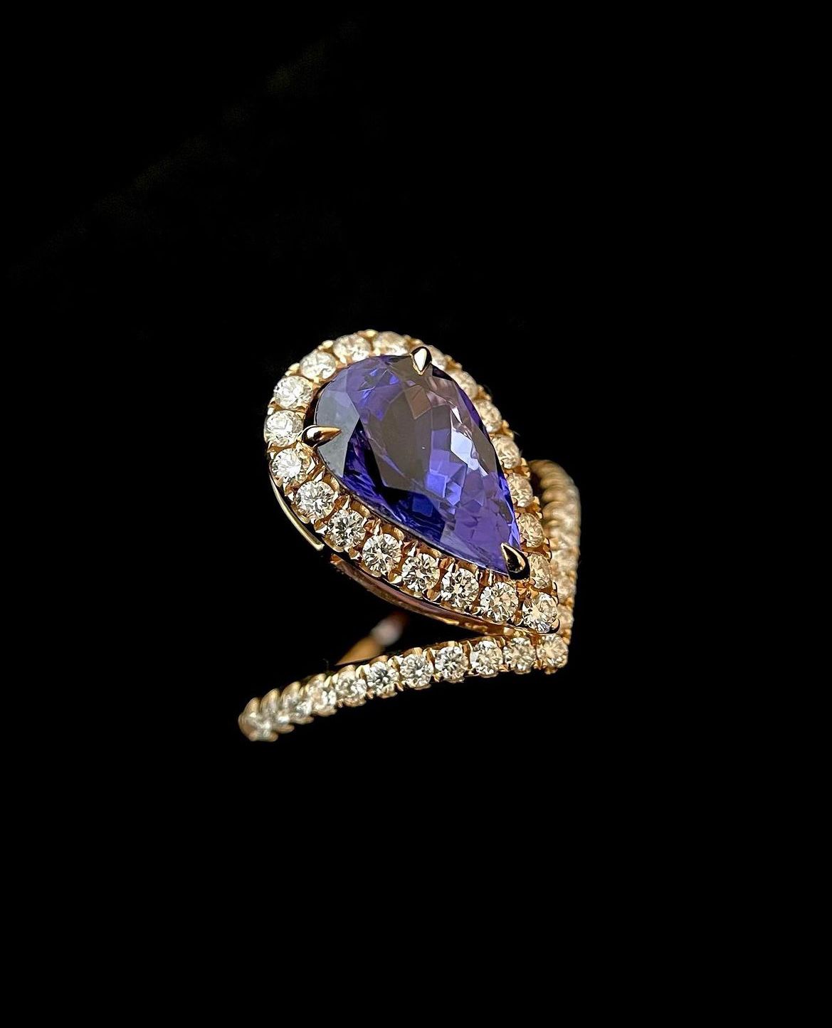 Tiara Tanzanite Diamond Ring