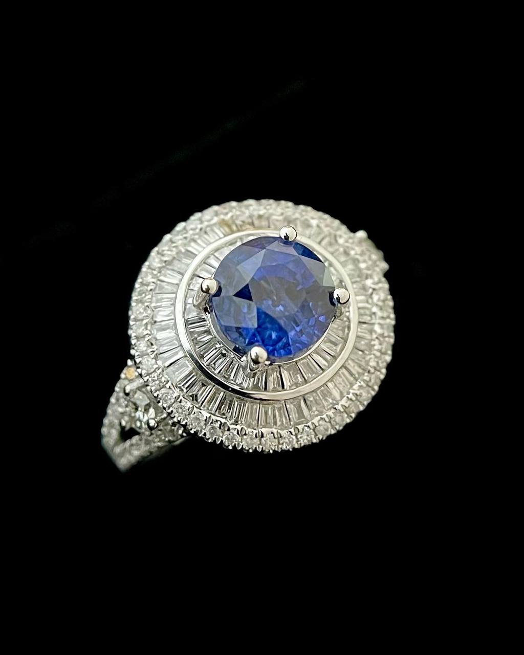 Brilliant Sapphire Tapered Diamond Ring