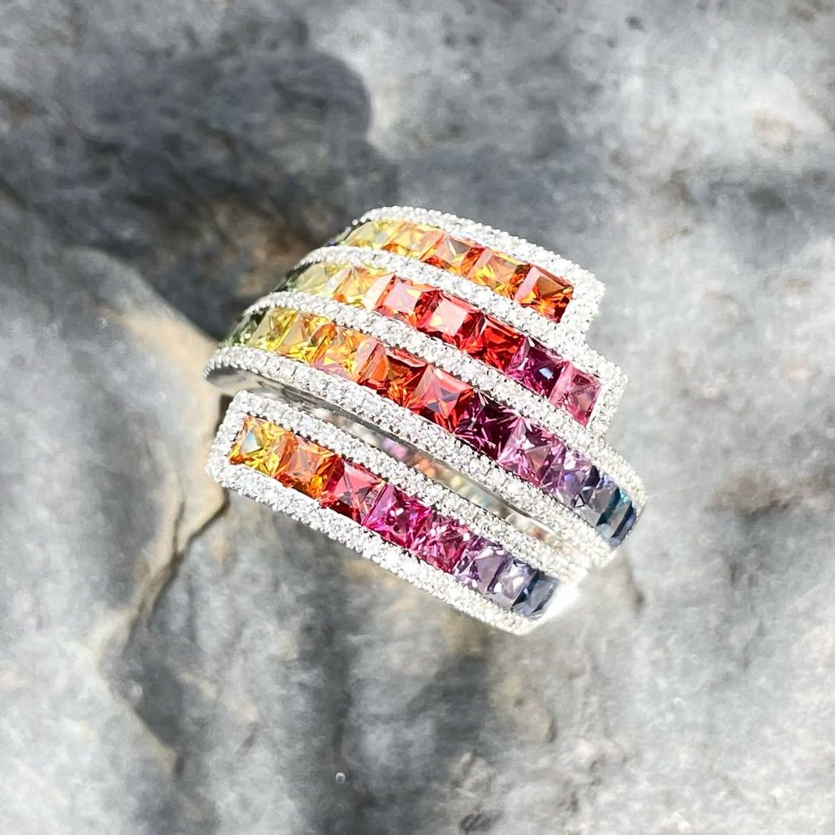 Viva Spectrum Diamond Ring – LOVELOTSDIAMOND