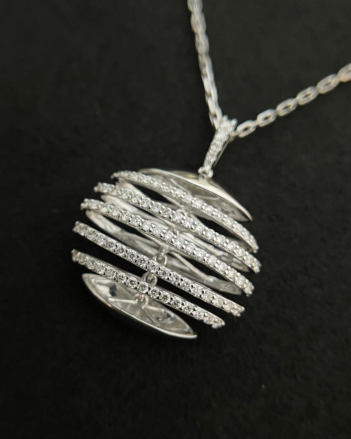 Dancing Tower Diamond Necklace