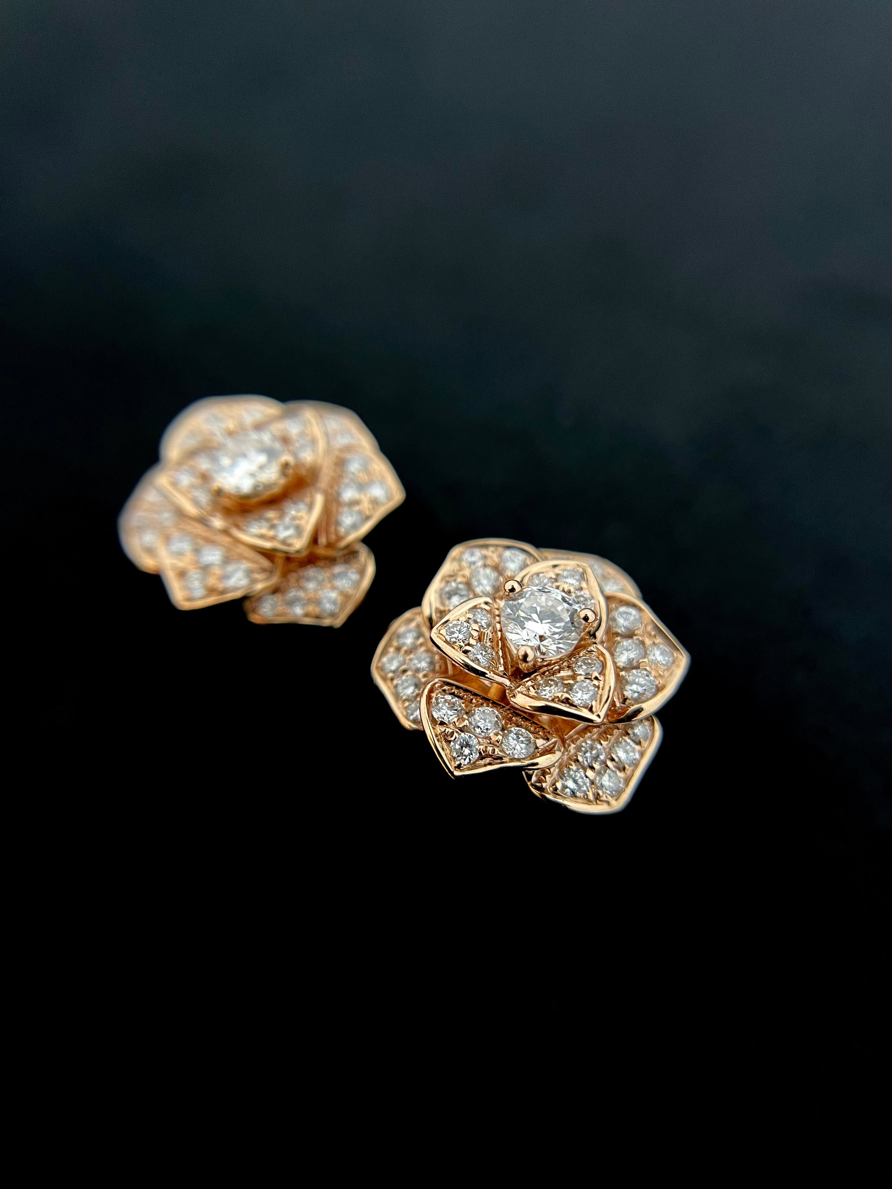 Golden DeRose Diamond Earring
